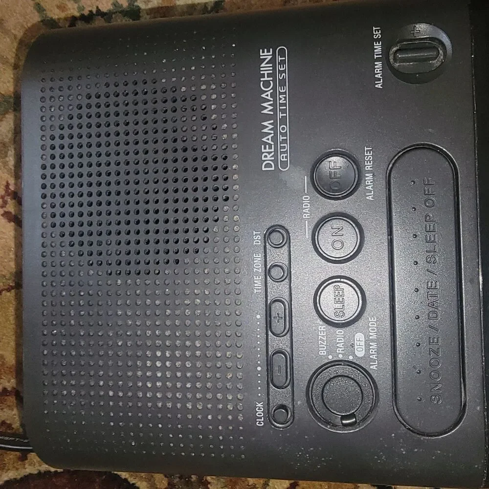 Sony Dream Machine Alarm Clock Radio Am FM Black Vintage NICE! Works Great 1980s